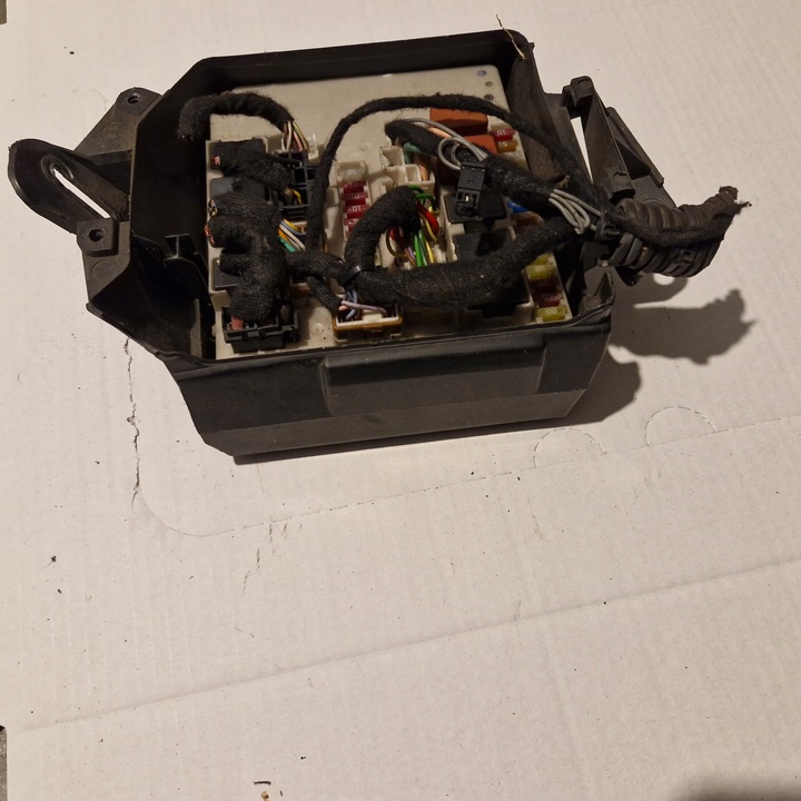 фото №4, Модуль uch коробка запобіжників renault clio iii modus 233293d