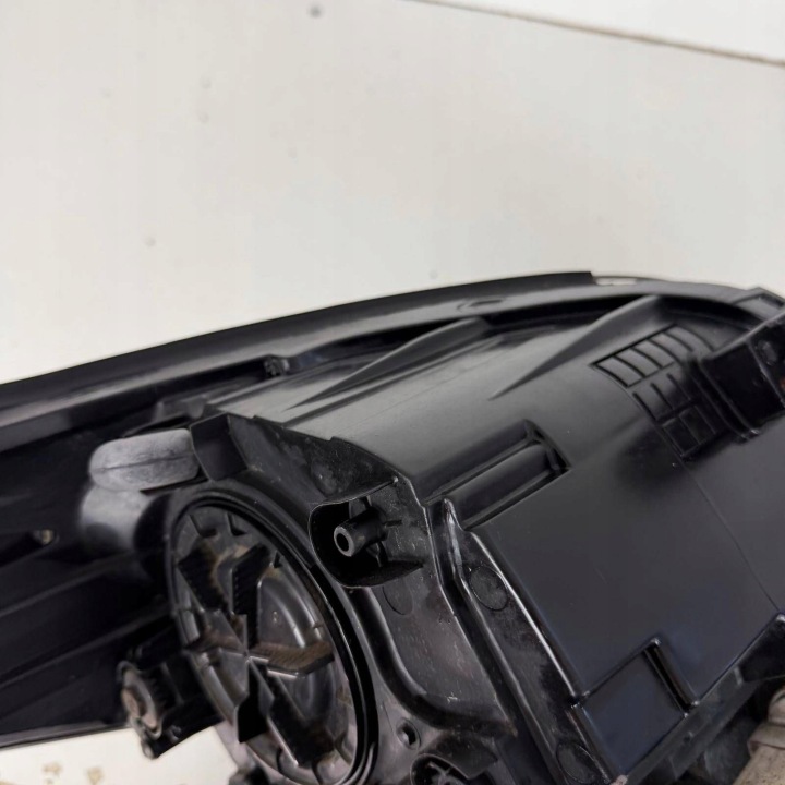 фото №13, Hyundai i40 14r фара праве перед права передня oem номер 921023zxxx uk ксенон