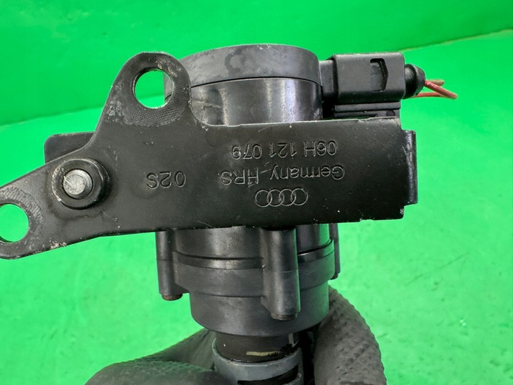 фото №8, Дополнительный насос помпа циркуляции воды 06h965561 audi a5 8t 2.0 tfsi 07- a4 b8