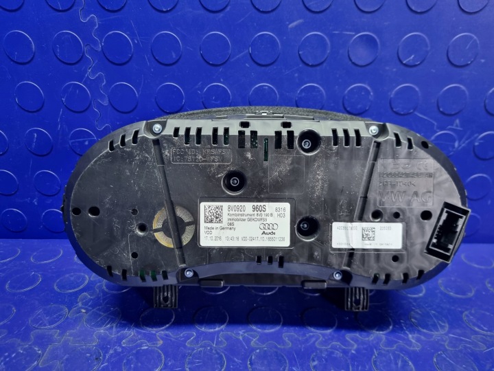 фото №7, Панель приладів спідометр audi a3 8v оригінал 8v0920960s