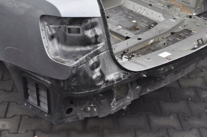 фото №10, Bentley bentayga pas зад задній крило лівий правий чверть ванна l999
