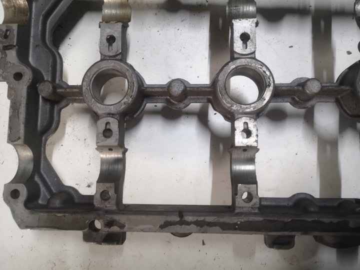 фото №5, Крышка валов головки audi 2.8 3.2 fsi 3.0 tfsi 06e103286
