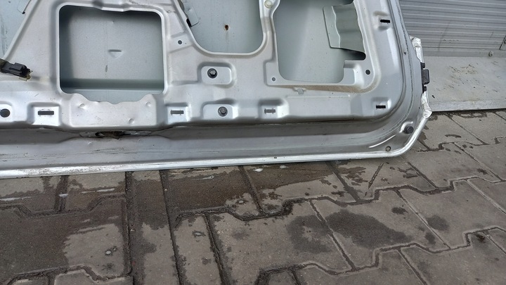 фото №15, Задня кришка mitsubishi space star 01r