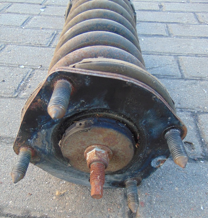 фото №11, Mcperson правый поворотный кулак jeep cherokee wk 3.0crd