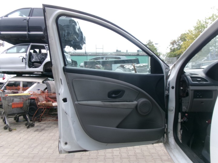 фото №10, Renault megane iii 08-14 универсал дверь перед левое белый dv369