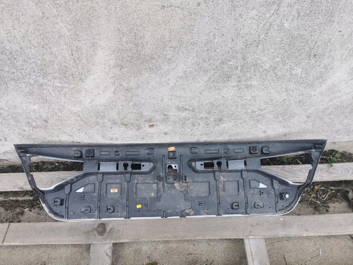 фото №4, Накладка накладка крышки зад renault megane iv sedan