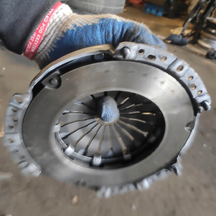 фото №6, Сцепление doscik диск колесо skoda fabia i 1.4 aub 030105271d