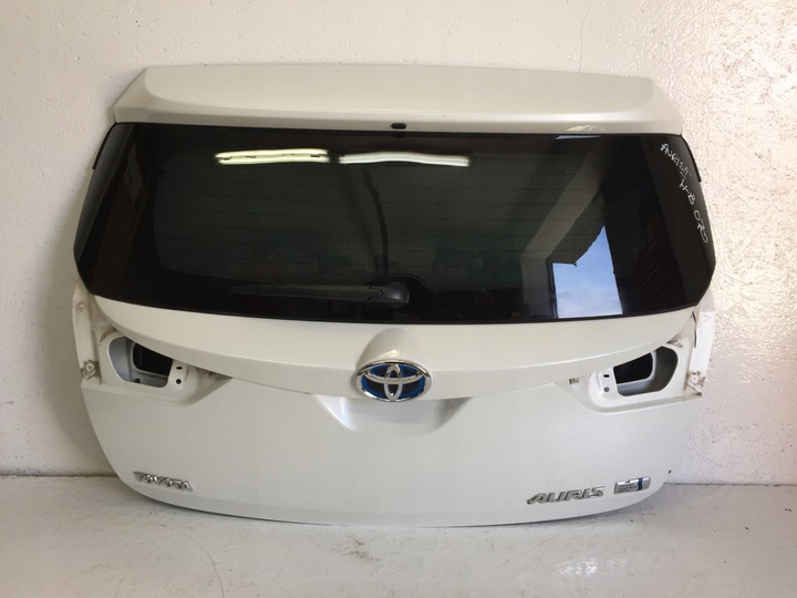 фото №1, Кришка багажника зад auris ii код 070 біла перлина , хетчбек