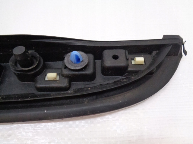 фото №9, Peugeot 2008 ліва планка хром дах 9806404877