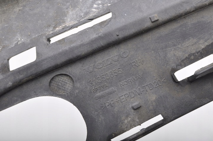 фото №10, Volvo s60 v60 рестайлінг решітка решітка бампера права 31353655