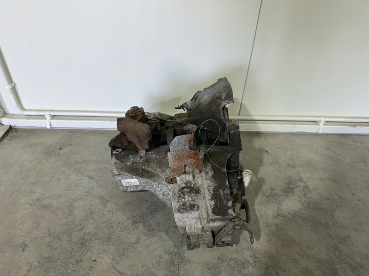 фото №1, Ford mondeo mk3 1.8 коробка передач коробки передач 1s7r-7002-dc
