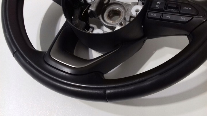 фото №11, Toyota yaris cross руль