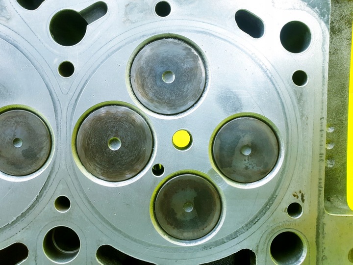 фото №8, Головка a3 8p touran caddy octavia ii golf v 2.0 tdi 16v 03g103373a