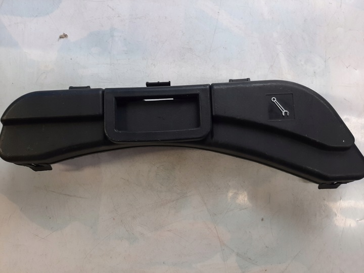 фото №8, Органайзер набор ремонтный ушко буксировочные ключ audi a4 b7 8e0805616c