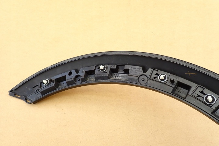 фото №8, Volvo v60 cc ii 18- молдинг крила перед передня права 31463753 rh oem номер