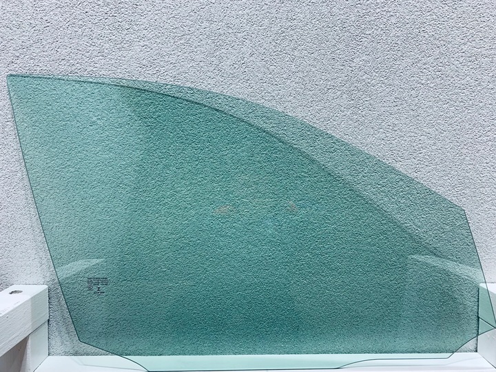 фото №1, Скло бокова права mercedes c w204 2007-