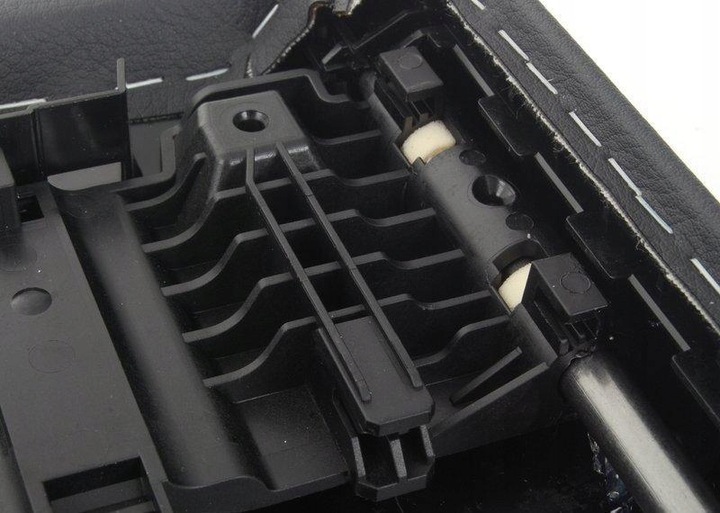 фото №7, Підлокітник шкіра штучна vag audi a4 a5 s4 s5 8k0864207g38m