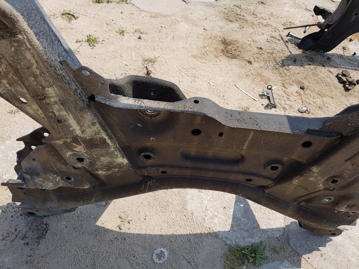 фото №12, Тележка подрамник перед 1.7cdi mercedes vito w447