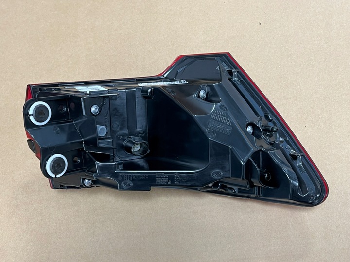 фото №3, Audi a6 c8 лампа зад права led 4k5945092f