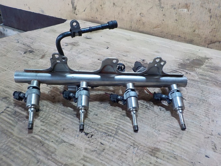 фото №6, Audi a5 2008r 2.0tfsi купе планка впрыскивающий