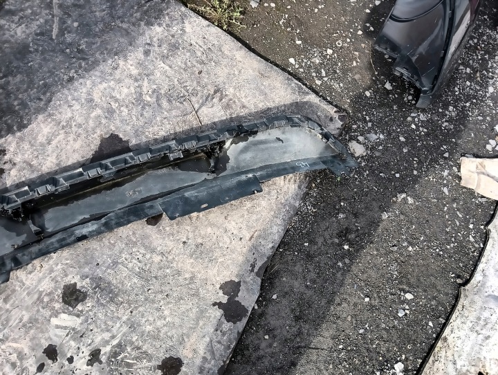 фото №6, Renault megane iv диффузор спойлер бампера зад задний заднее 850180956r