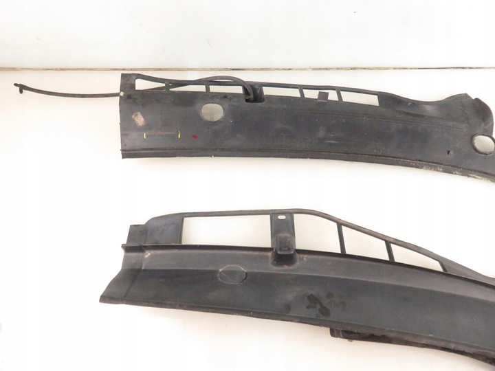 фото №5, Панель под лобовым стеклом skoda octavia i combi 1u5 1u0819404c 1u0819403c