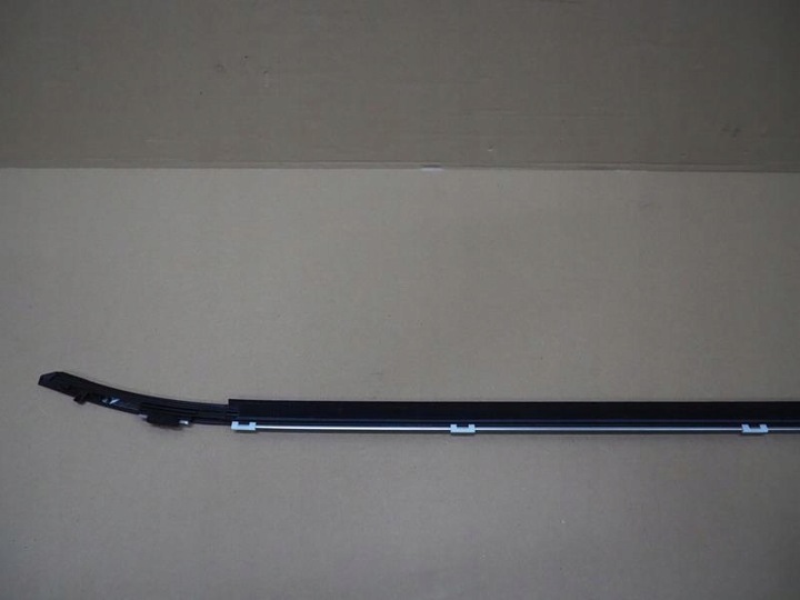 фото №6, Планка накладка дверь уплотнитель стекла левый зад lexus nx