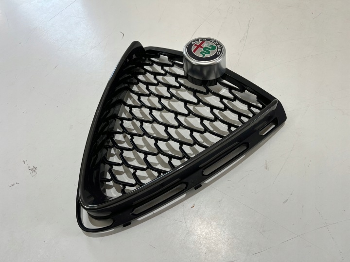фото №9, Решётка решётка alfa romeo stelvio рестайлинг 156179706