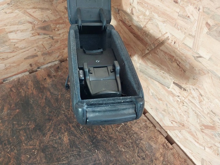 фото №11, Подлокотник audi a6 c5 кожа чёрный