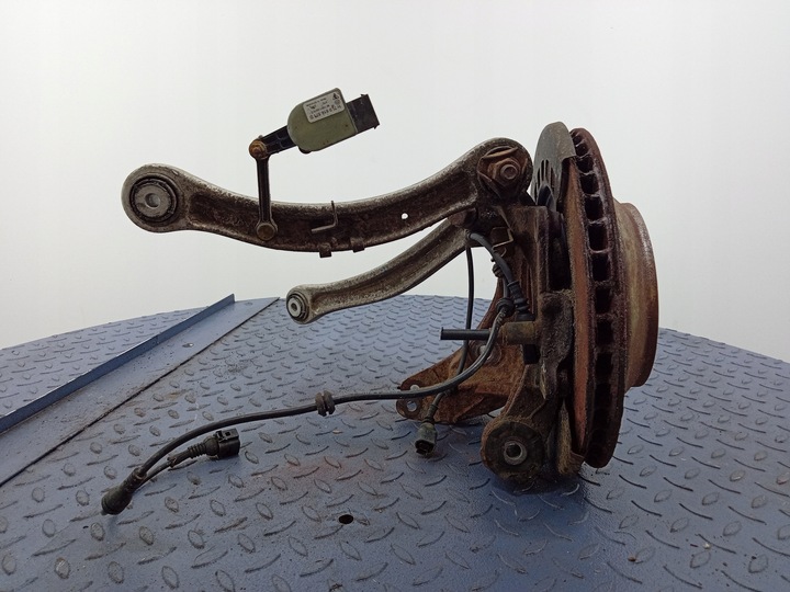 фото №4, Audi q7 4l 4.2 tdi поворотный кулак левая зад 7l8505435