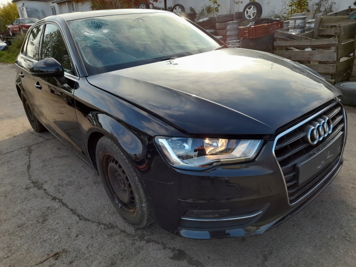 фото №12, Audi a3 8v фара права зад права задня w крило