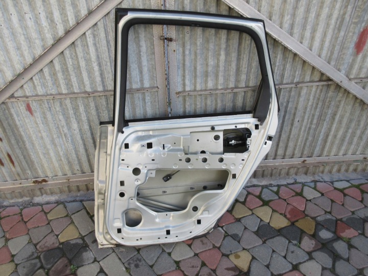 фото №16, Renault scenic ii дверь зад левые задние правое mv632