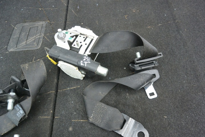 фото №6, Pas безопасности правые левый зад mercedes r w251