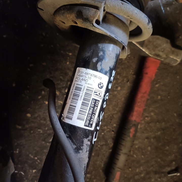 фото №9, Bmw f45 f46 2 поворотна опора 6876646 амортизатор 6874796 праві перед переднє