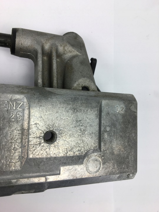 фото №9, Механизм obalania подголовник mercedes w124 sedan купе 1249700025