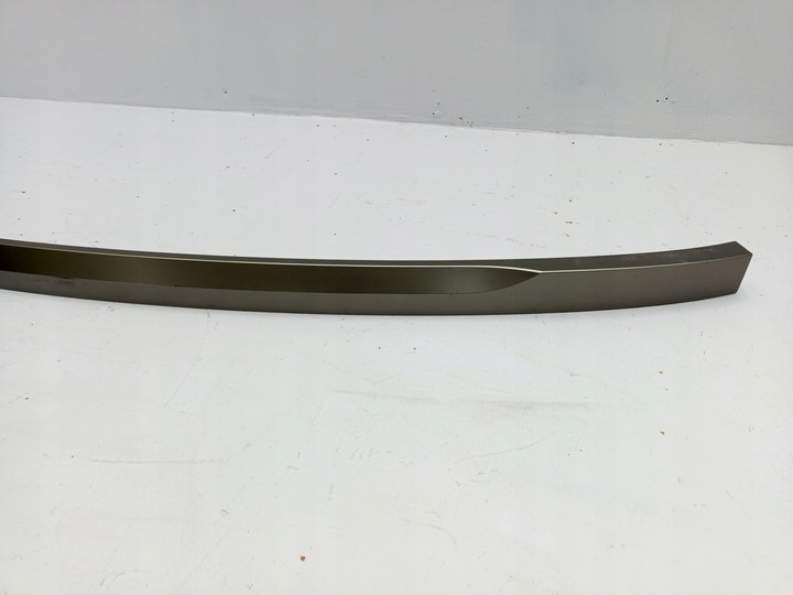 фото №8, Land range rover l460 2022- планка кришки багажника зад m8e2-404c42 ÷