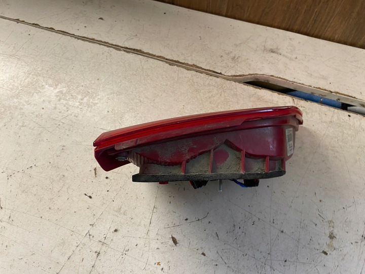 фото №9, Vw passat b7 універсал лампа правий зад w кришка багажника 3af945094q