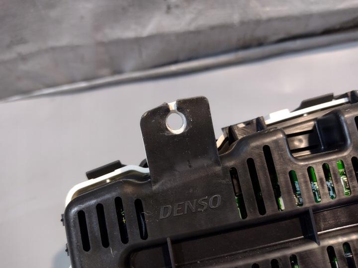 фото №11, Спидометр приборы dodge journey 2,0crd p56044842ag uk