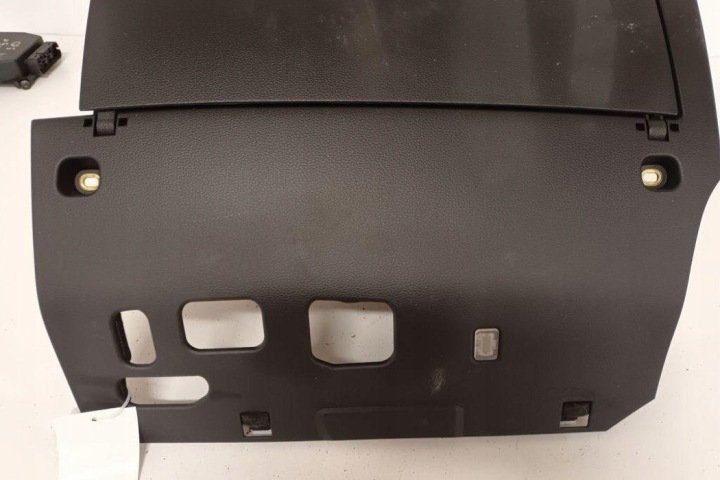 фото №7, Бардачок audi a3 sportback 8pa 1104875x 2.0l дизель 103kw 2013