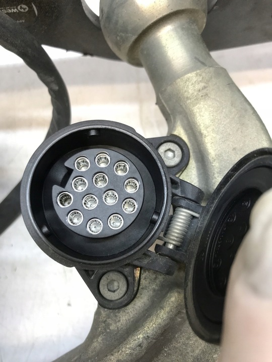фото №9, Bmw 5 g30 g31 - hak буксирувальний 6888018 303390600041