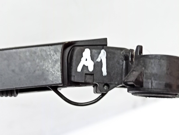 фото №9, Audi a1 2024 рычаг дворники стёкла задней