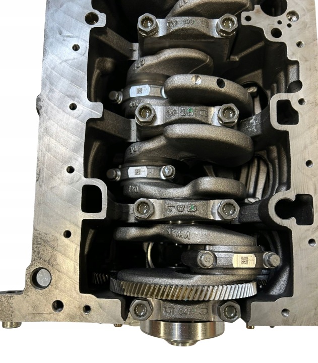 фото №12, Блок  двигуна 2.0 tdi 03n103011a dfg vw audi