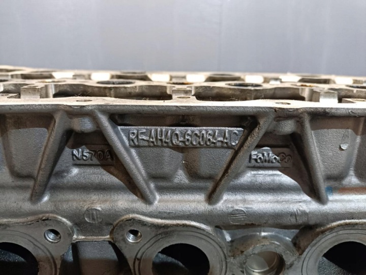 фото №7, Land rover range rover sport 4.4 sdv8 головка ліва ah4q-6c064-ac