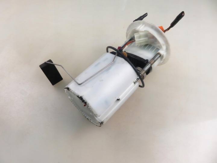 фото №4, Насос топлива suzuki swift iii 1.3 1510062j00 a2c53081397