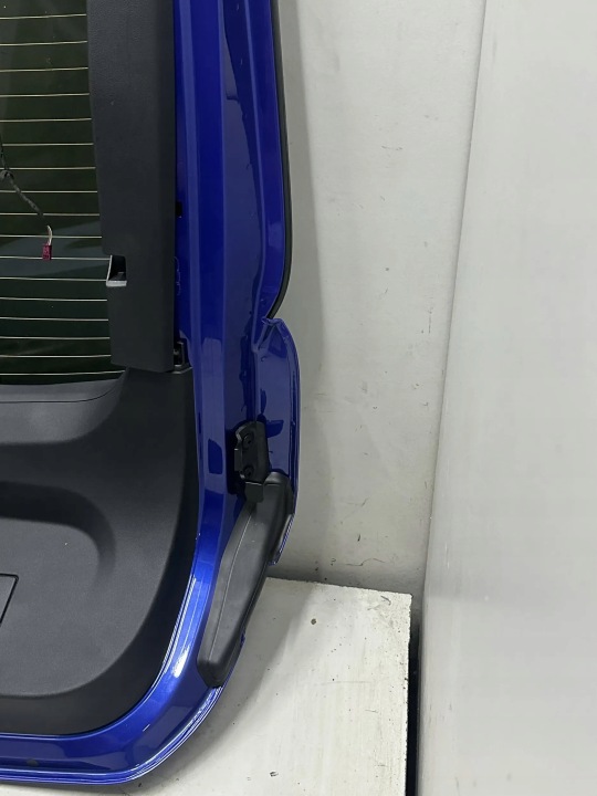 фото №9, Bmw i4 2024 крышки багажника