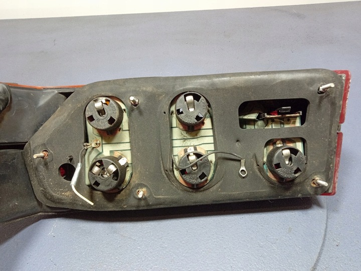 фото №11, Volvo 740 sedan 84-90 лампа зад права задня