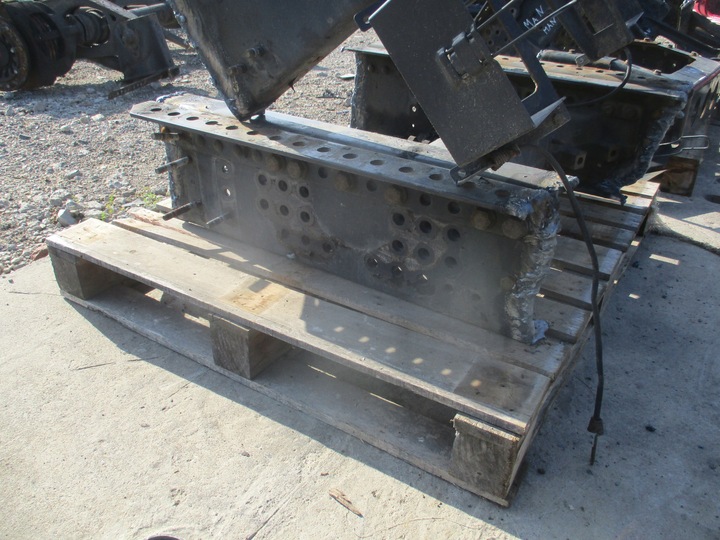 фото №3, Поперечная балка рамы зад 2590509 scania r