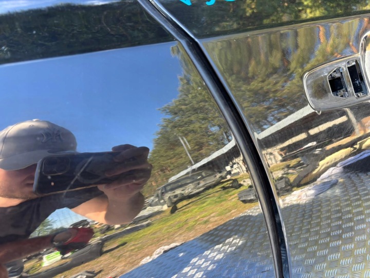 фото №9, Volvo v90 ii cross country правая дверь перед зад 717