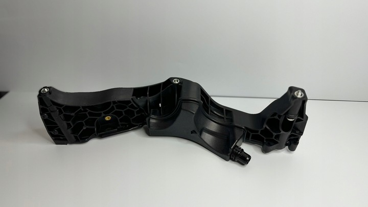 фото №6, Mercedes w177 держатель охлаждение воздуха левый a1770904100 оригинал