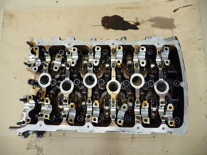 фото №16, Головка w12 6.0 левая 07c103373n audi a8 d3 w12